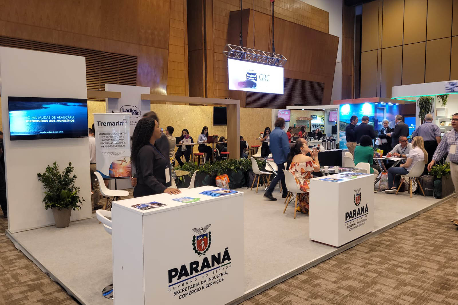 Paraná participa de feira em Assunção para estreitar relação comercial com Paraguai