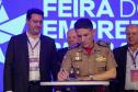 O governador Ratinho Junior assinou nesta quinta-feira (14), na abertura da Feira do Empreendedor do Sebrae, em Curitiba, o Decreto de Baixo Risco. O documento vai dispensar mais de 770 atividades econômicas da emissão de licenças na abertura de empresas.