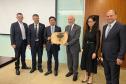O vice-governador Darci Piana, o secretário de Indústria, Comércio e Serviços, Ricardo Barros, e o diretor-presidente da Invest Paraná, Eduardo Bekin, se reuniram nesta terça-feira (12) em Pequim, na China, com representantes da AVIC International Beijing, uma das principais empresas globais de tecnologia aeroespacial e defesa, e da China Railway Construction Corporation Limited (CRCC), conglomerado especializado em infraestrutura 