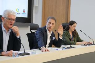 O secretário de Agricultura e Abastecimento, Norberto Ortigara, o diretor-presidente da Fomento Paraná, Claudio Stabile, e a diretora Administrativa e Financeira da Fomento, Mayara Puchalski, apresentam o FIDC Agro em reunião online do COMSEFAZ 