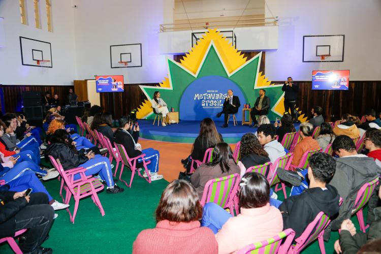 Estado e Meta levam a jovens do CEP debate sobre tecnologia e economia criativa