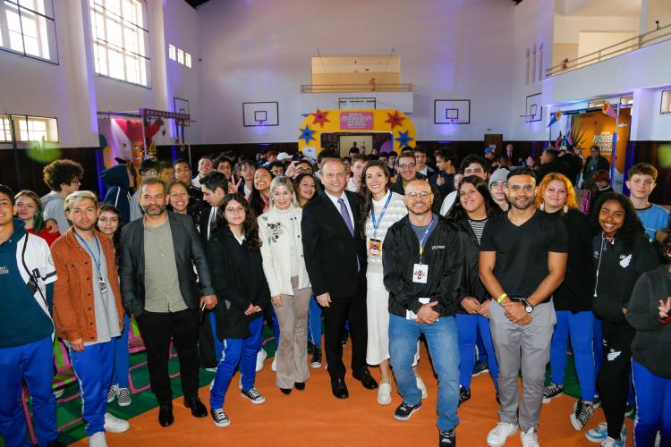 Estado e Meta levam a jovens do CEP debate sobre tecnologia e economia criativa