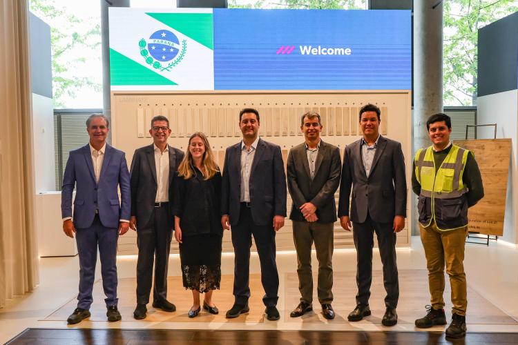 Governador visita sede da Unilin na Bélgica