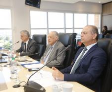 Secretário da Indústria, Comércio e Serviços Ricardo Barros em reunião do Conselho do Sebrae na segunda-feira (20). Na oportunidade, o secretário levou a proposta do governador Ratinho Jr para que o Estado e prefeituras façam mais compras das micro e pequenas empresas do próprio estado. Foto: Jonas Oliveira/SEIC