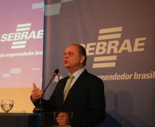 Secretário estadual da Indústria, Comércio e Serviços, Ricardo Barros, participa no Sebrae do encontro dos Comitês Técnicos do Fórum Permanente das Micro e Empresas de Pequeno Porte do Estado do Paraná (Fopeme). O encontro vai formular propostas a serem encaminhadas ao Congresso Nacional de melhorias para o ambiente de negócios das micro e pequenas empresas. - Curitiba/Pr, 27/04/2023 - Foto Jonas Oliveira Foto: Jonas Oliveira/SEIC