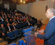 Secretário estadual da Indústria, Comércio e Serviços, Ricardo Barros, participa no Sebrae do encontro dos Comitês Técnicos do Fórum Permanente das Micro e Empresas de Pequeno Porte do Estado do Paraná (Fopeme). O encontro vai formular propostas a serem encaminhadas ao Congresso Nacional de melhorias para o ambiente de negócios das micro e pequenas empresas. - Curitiba/Pr, 27/04/2023 - Foto Jonas Oliveira Foto: Jonas Oliveira/SEIC