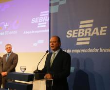 Secretário estadual da Indústria, Comércio e Serviços, Ricardo Barros, participa no Sebrae do encontro dos Comitês Técnicos do Fórum Permanente das Micro e Empresas de Pequeno Porte do Estado do Paraná (Fopeme). O encontro vai formular propostas a serem encaminhadas ao Congresso Nacional de melhorias para o ambiente de negócios das micro e pequenas empresas. - Curitiba/Pr, 27/04/2023 - Foto Jonas Oliveira Foto: Jonas Oliveira/SEIC