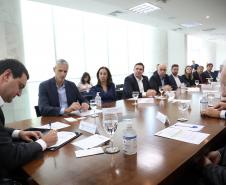 Electrolux anuncia investimento de R$ 700 milhões para a instalação de uma fábrica totalmente sustentável em São José dos Pinhais, na Região Metropolitana de Curitiba. O governador Carlos Massa Ratinho Junior, e o presidente da Electrolux América Latina, Leandro Jasiocha, assinaram o protocolo de intenções que inclui o projeto no programa de incentivos fiscais do Estado. 