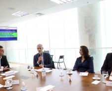 Electrolux anuncia investimento de R$ 700 milhões para a instalação de uma fábrica totalmente sustentável em São José dos Pinhais, na Região Metropolitana de Curitiba. O governador Carlos Massa Ratinho Junior, e o presidente da Electrolux América Latina, Leandro Jasiocha, assinaram o protocolo de intenções que inclui o projeto no programa de incentivos fiscais do Estado. 