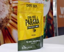 Missão comercial da Invest Paraná ao Canadá em maio vai levar produtos típicos paranaenses - como chá mate, bala de banana e farinha de pinhão - feitos por pequenos produtores do programa Vocações Regionais Sustentáveis (VRS). Intenção é abrir mercado de exportação para os pequenos produtores que participam do programa, que tem como objetivo fortalecer a produção a partir da criação de marcas regionais. 