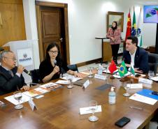 Paraná recebe grupos empresariais da China interessados em novos negócios