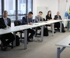 Paraná recebe grupos empresariais da China interessados em novos negócios