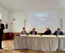 Invest Paraná prospecta negócios em missão na Itália