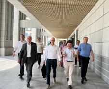 Missão paranaense conhece maior fabricante de pneus pesados da China e prospecta investimentos