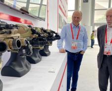 A missão paranaense liderada pelo vice-governador Darci Piana chegou neste domingo (10) à metade da viagem internacional de seis dias de negócios na China. Durante o dia, a comitiva visitou diversos estandes da Feira Internacional de Investimentos e Comércio da China (CIFIT), na cidade de Xiamen