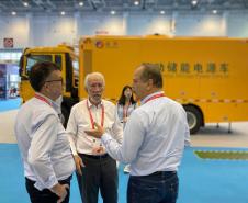 A missão paranaense liderada pelo vice-governador Darci Piana chegou neste domingo (10) à metade da viagem internacional de seis dias de negócios na China. Durante o dia, a comitiva visitou diversos estandes da Feira Internacional de Investimentos e Comércio da China (CIFIT), na cidade de Xiamen
