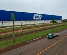 Com investimento de R$ 1 bilhão, JBS inaugura duas novas unidades em Rolândia