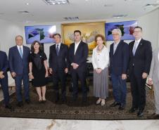 Governador Ratinho Junior recebe novo embaixador da Itália no Brasil