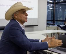 Reunião do secretário Marco Brasil com funcionários da SEIC