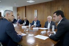 Electrolux anuncia investimento de R$ 700 milhões para a instalação de uma fábrica totalmente sustentável em São José dos Pinhais, na Região Metropolitana de Curitiba. O governador Carlos Massa Ratinho Junior, e o presidente da Electrolux América Latina, Leandro Jasiocha, assinaram o protocolo de intenções que inclui o projeto no programa de incentivos fiscais do Estado. 