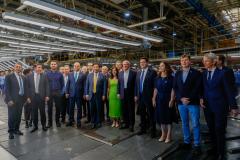 Renault celebra 25 anos no Paraná com investimento de R$ 2 bilhões para novo SUV