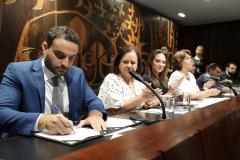 Em parceria com cartórios, Paraná acelera regularização de barracões industriais