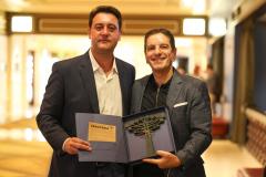 Ratinho Junior se reúne com presidente do Google Cloud para América para expandir parceria com Paraná