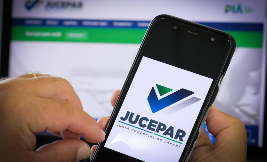 Junta Comercial do Paranmá (Jucepar).