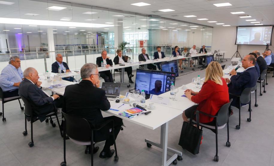 Governo reforça apoio às micro e pequenas empresas para fortalecer economia do Paraná