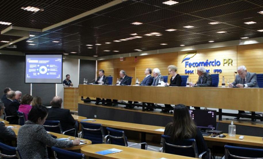 Seic apresenta plano de internacionalização do PR ao corpo consular