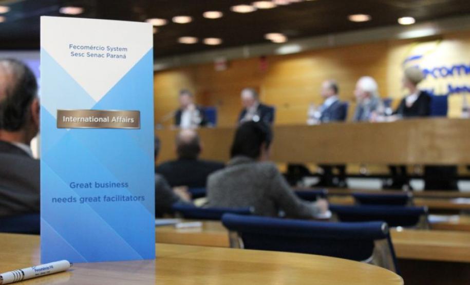 Seic apresenta plano de internacionalização do PR ao corpo consular