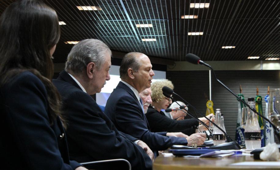 Seic apresenta plano de internacionalização do PR ao corpo consular