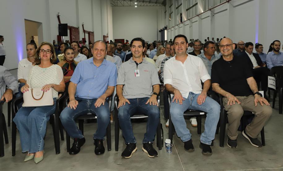 O governador Carlos Massa Ratinho Junior participou da ampliação da LightSweet em Marialva