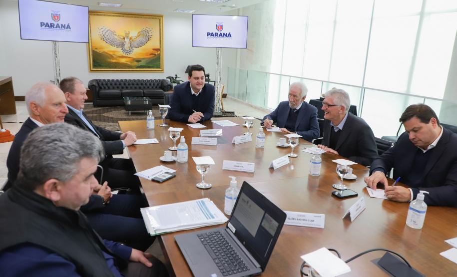 Reunião do governador Ratinho Jr com a Cooperativa Agrária para anunciar investimento de R$ 500 milhões em nova maltaria em Guarapuava