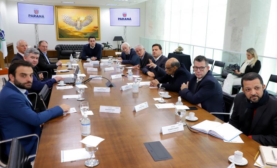 Reunião do governador Ratinho Jr com a Cooperativa Agrária para anunciar investimento de R$ 500 milhões em nova maltaria em Guarapuava