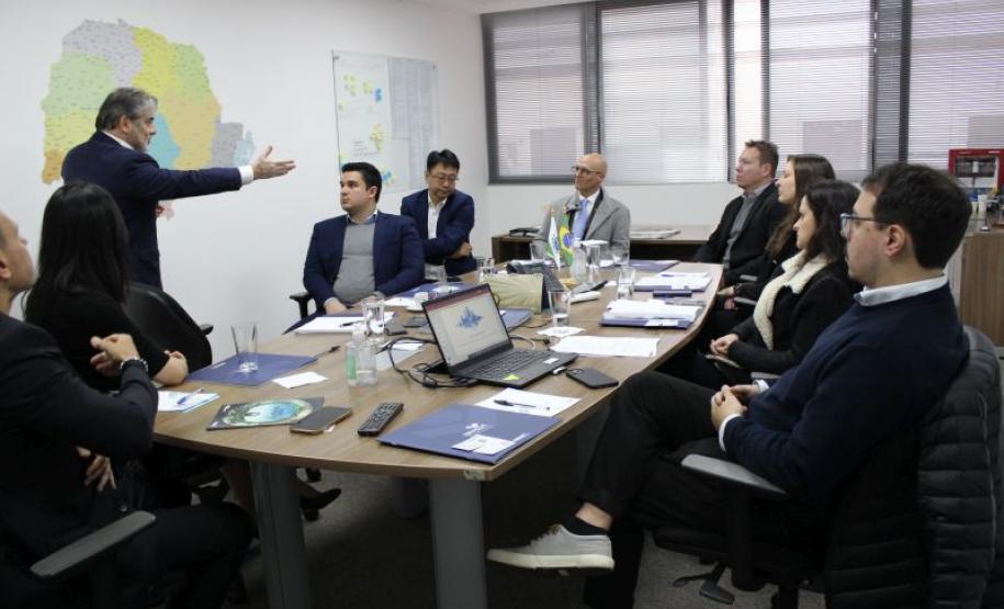 Paraná recebe grupos empresariais da China interessados em novos negócios
