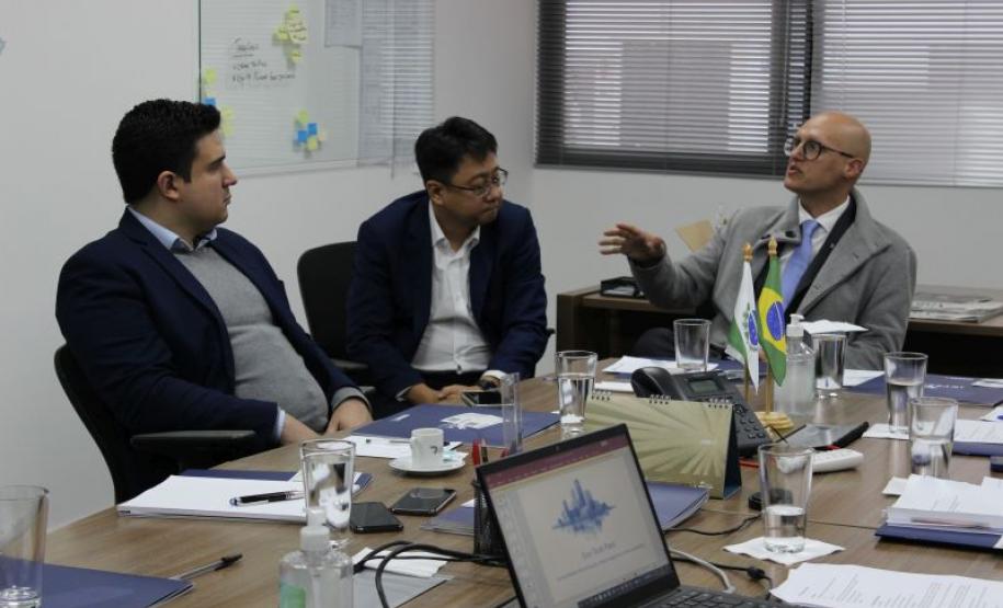 Paraná recebe grupos empresariais da China interessados em novos negócios