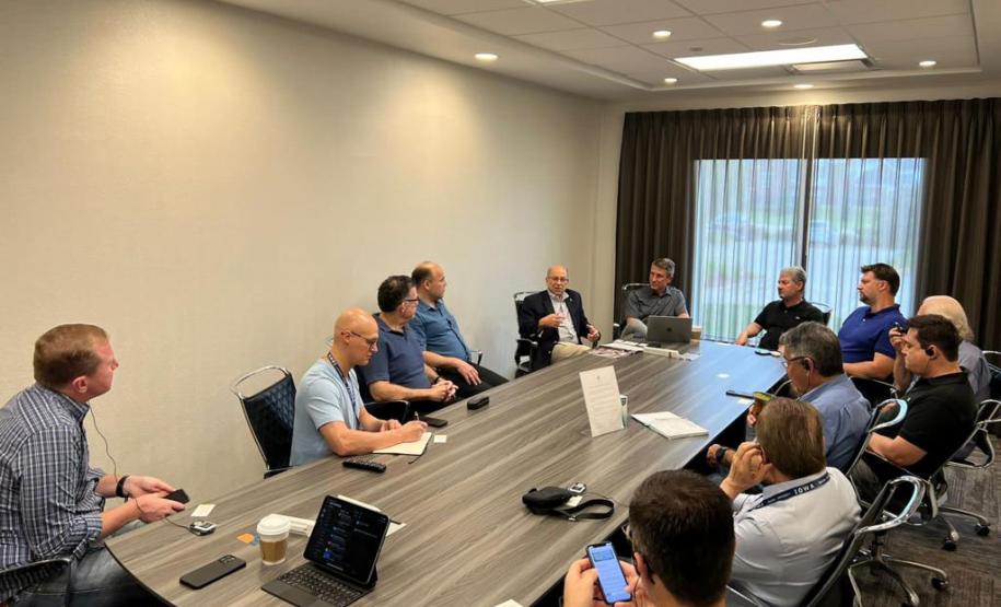 Missão ao Iowa termina com convite para que americanos enviem comitiva ao Paraná