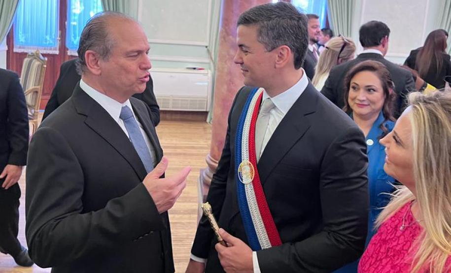 Comitiva do Paraná participa da posse do presidente do Paraguai para estreitar ainda mais relação bilateral