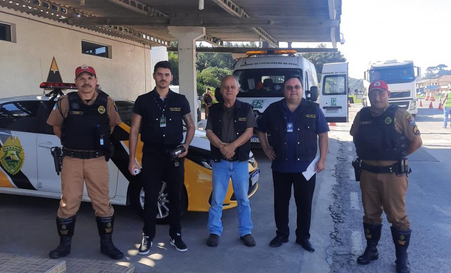 Ipem-PR fiscaliza veículos e identifica dez com problemas nos tacógrafos em um dia