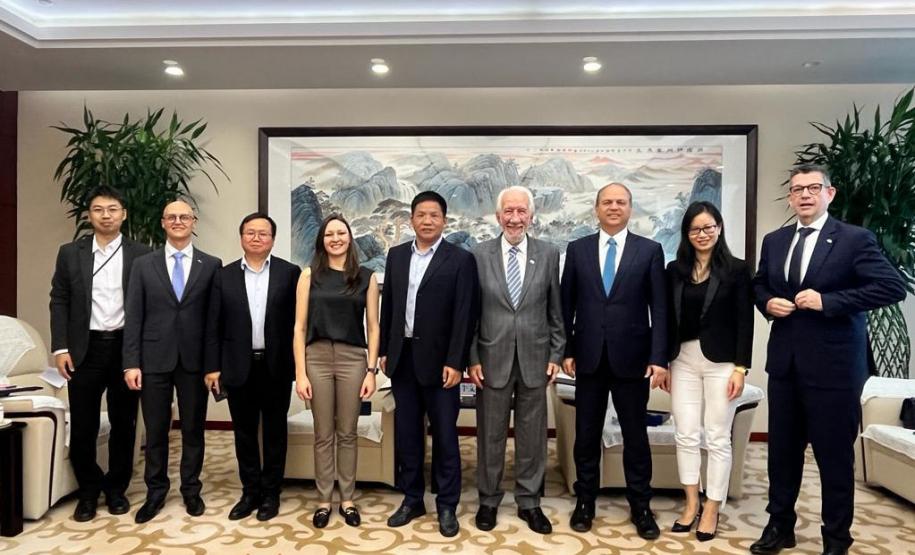 Comitiva paranaense liderada pelo vice-governador Darci Piana na China