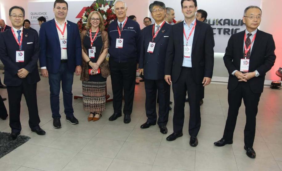 Paraná recebe investimento de R$ 30 milhões de empresa de fibra óptica