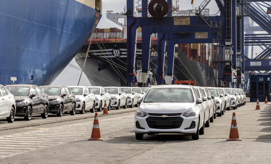 Exportações paranaenses até novembro já superam números de 2022