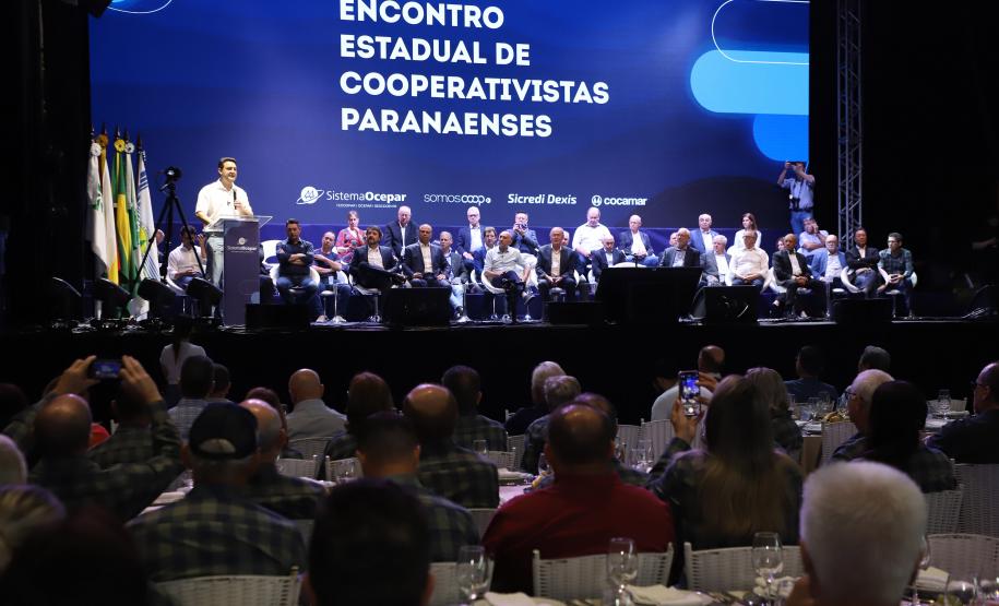 Governador destaca faturamento de R$ 202 bilhões das cooperativas do Paraná em 2023
