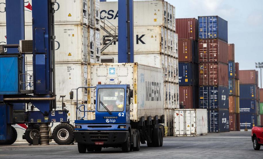 Exportações paranaenses crescem 13,7% em 2023, melhor desempenho do Sul e Sudeste