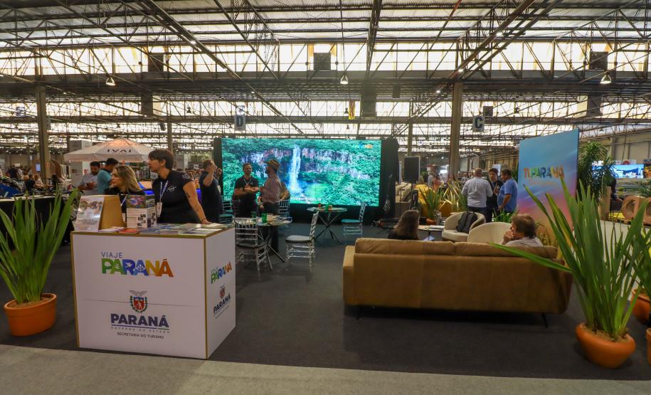 Maior do País, evento moveleiro reúne 160 expositores e espera 17 mil pessoas em Arapongas