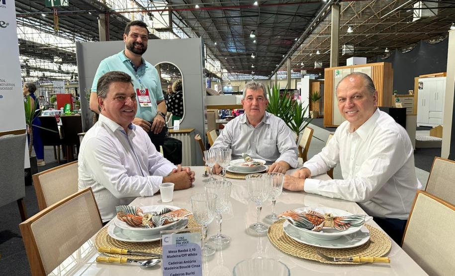 Maior do País, evento moveleiro reúne 160 expositores e espera 17 mil pessoas em Arapongas