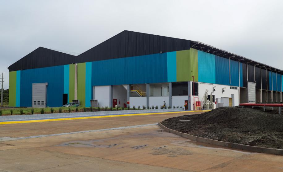 Ratinho Junior participa da inauguração de nova unidade da Votorantim, em Itaperuçu