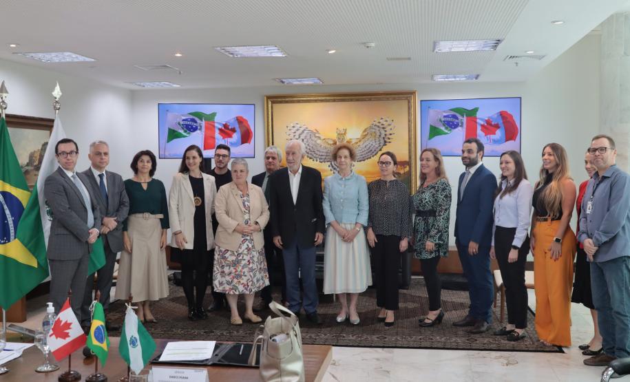 Darci Piana apresenta potenciais econômicos do Paraná à cônsul-geral do Canadá