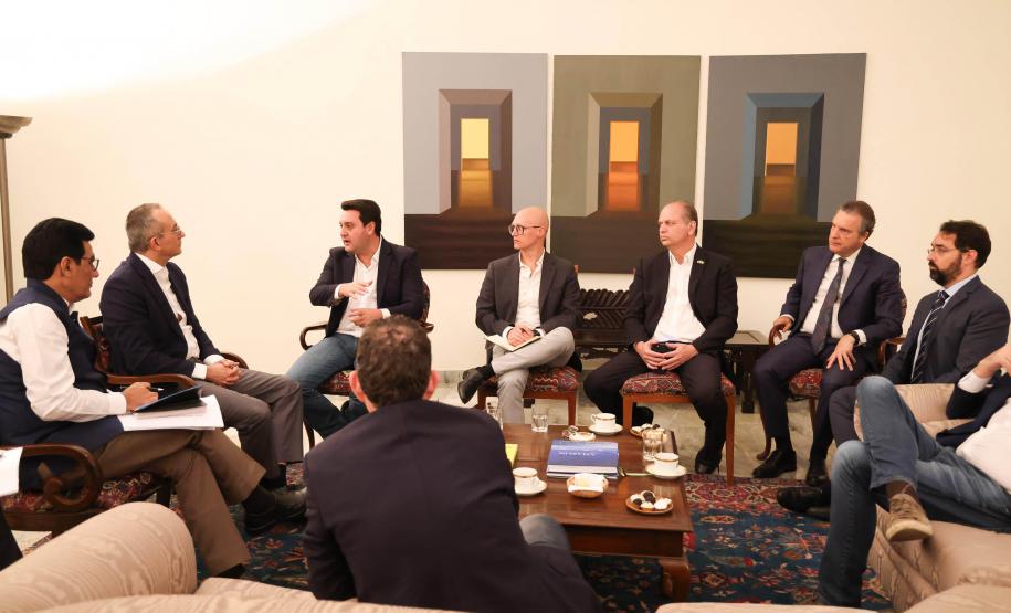 Governador apresenta potenciais do Paraná à Confederação Industrial da Índia